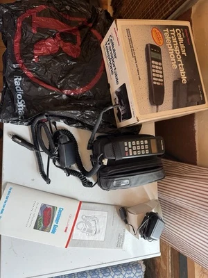 Radio Shack Bolsa Teléfono con Caja CT-1055 Foto 1 de 4