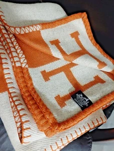 HERMES AVALON Throw Blanket - Ecru/Potiron Wool Cashmere Avalon Blanket - Orange - Picture 1 of 3