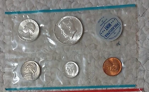 1964 P  U.S. Mint Silver Uncirculated Mint Set ( 5 - Coins ) - Picture 1 of 2