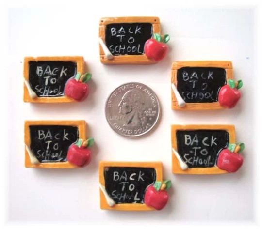 PIZARRA DE REGRESO A LA ESCUELA 6 PIEZAS RESINAS DE MANZANA TAPA PLANA PARA ARCO DE PELO CENTRO Foto 1 de 1