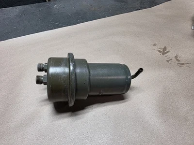 Аккумулятор топлива BOSCH 0004760121 Mercedes-Benz 450SEL 450SL 450SLC 280E 450SE - Изображение 1 из 4