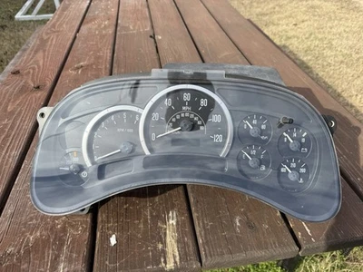 03-06 GENUINE GM OEM STOCK CADILLAC  ESCALADE CLASSIC STYLE COMPLETE CLUSTER WB - Image 1 of 4