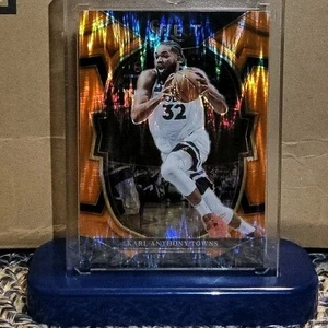 2022-23 Select - Karl-Anthony Towns - Concourse Orange Flash Prizm SP - #12 SSP - Picture 1 of 2