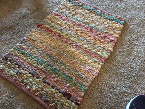 True Vintage Handgewebter Teppich ~ Flickenteppich 31” mal 20” Rechteckiger Teppich - Bild 1 von 7