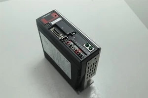 Panasonic Servoazionamento 400W 3Φ 2.6A MBDJT2210 - Foto 1 di 7