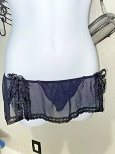 DELICATES ROMANTIC COLLECTION THONG BLACK LACE SKIRT PANTIES   SZ 6 NWTS CBb  - Picture 1 of 6