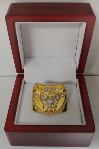 Scottie Pippen - 1997 Chicago Bulls Championship Ring With Wooden Display Box Cover