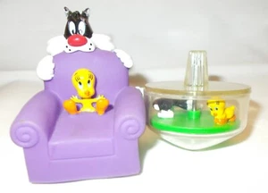WARNER BROTHERS SYLVESTER THE CAT/TWEETY BIRD PURPLE CHAIR/SPINNING TOY TOP 1998 - Picture 1 of 17