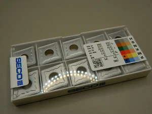 10 inserti SECO CNMG190612-MR7 TP2501 carburi - Foto 1 di 2