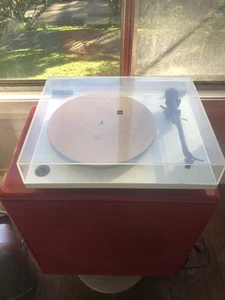 Rega RP1/Planar 1 - Picture 1 of 5