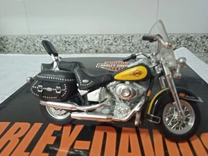 MOTO HARLEY DAVIDSON MAISTO 2000 FLSTC HERITAGE SOFTAIL CLASSIC 1/18 - Imagen 1 de 5