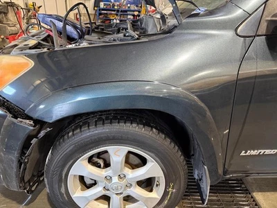 二手前左挡泥板适合:2009 年丰田 Rav4 L. 带挡泥板喇叭带保险杠 — 第 1/4 张图片