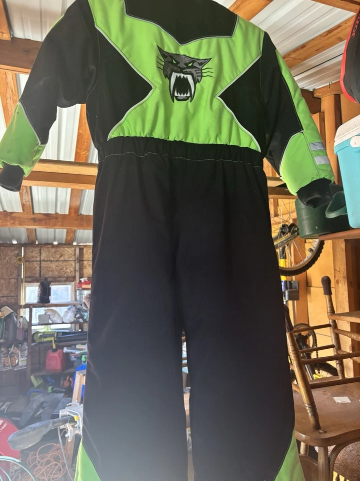 Traje de carreras de motos de nieve Arctic Cat con casco Foto 1 de 3