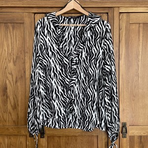 Las mejores ofertas en Camisetas Zara Viscosa Estampado Animal para Mujer |  eBay