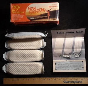 1979 New Freedom Beltless THICK Maxi Pads - RARE Vintage Feminine Hygiene! - Picture 1 of 4