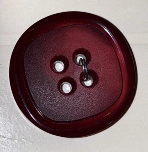 Streamline Buttons Sz 44 1 1/8” Wine K1249 NOS - Picture 1 of 3