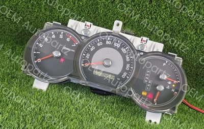 Medidores de velocidad de cuadro de instrumentos Toyota 4runner 2004-2005 OEM usados Foto 1 de 4