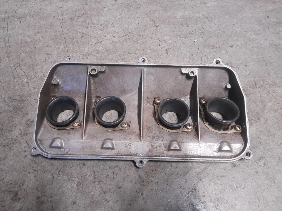 Trompetas de entrada de caja de aire de carburador Honda CBR600F - pilas de velocidad Foto 1 de 1