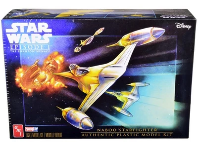 1999 Skill 2 Model Kit Naboo Starfighter 1/48 Scale AMT Star Wars Episode I - Image 1 of 4