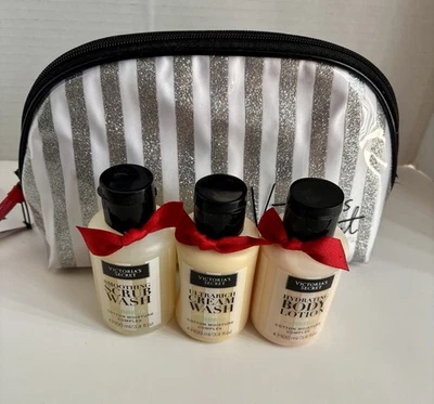 Bolsa de cosméticos Victoria’s Secret plateada a rayas brillantes maquillaje verbena Foto 1 de 4