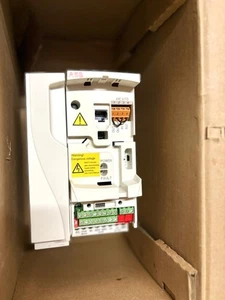 ABB ACS355- 01U - 09A8-2  3HP 220 VLT  NEW VFD *FREE SHIPPING * - Picture 1 of 10