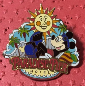 Disneyland Paradise Pier Hotel Mickey Pin With Sun 2005 - Picture 1 of 2