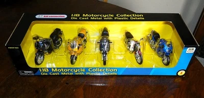 Maisto 1:18 Scale TRIUMPH Diecast Motorcycle 5 Pack Bonneville Daytona Tiger TT - Image 1 of 4