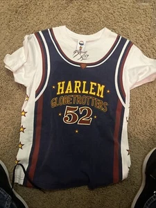 Signiertes Harlem Globe Trotters Basketball Marken Grafik T-Shirt Gr. Y. L - Bild 1 von 3