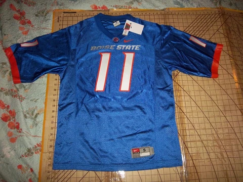 MENS SMALL BLUE/ORANGE NIKE NCAA BOISE STATE #11 JESRSEY - NWT Cover