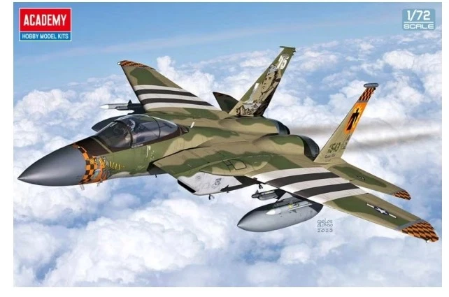 ACADEMY 12582 F-15C Eagle “Vernice Medaglia d'Onore 75° Anniversario” - Immagine 1 di 1