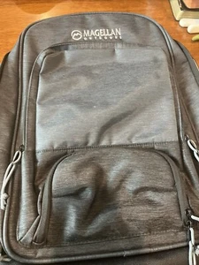 Magellan Outdoor grauer schwarzer Rucksack RFID-gefütterte Hülle, Laptoptasche. - Bild 1 von 12