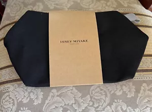 ISSEY MIYAKE Parfums Toiletries Travel Wash Bag Case Black - Picture 1 of 2