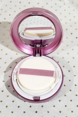 Mally Poreless Perfection Fluid Foundation Cushion MEDIUM w/ Applicator Sealed - Image 1 of 2