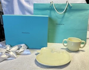 Tiffany & Co.- Set di piatti tazza anatra gialla - 2005-NUOVO con scatola, borsa e nastro - Foto 1 di 8