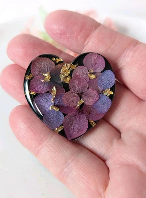 Handmade Real Pressed Flower Resin Brooch Botanical Wild Flower Garden Pin Badge — 第 1/3 张图片