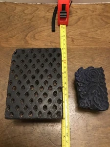 Pair Of Antique Ink Stamps Floral & Patterned Diamond Holes - Picture 1 of 12