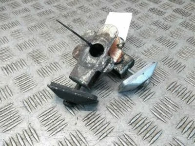 Ajustadores de cadena #47 Suzuki GSF 600 BANDIT K1-K4 (2000-2004) Foto 1 de 3