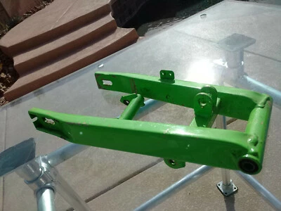 Brazo basculante trasero Yamaha YSR 50 YSR50 1987-1992 2AL-22110-00-35 Foto 1 de 4