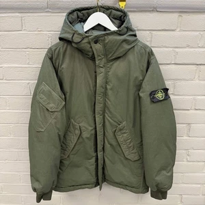 Stone Island Daunenjacke Khaki Grün Blickdicht - Bild 1 von 17