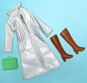 Vintage Maddie Mod Fashion Doll Faux White Leather Coat Jacket Boots Fits Barbie