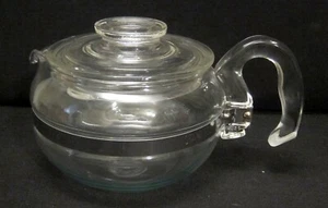 Vintage PYREX 8466-B 6 Cup COFFEE POT With Lid - Picture 1 of 5