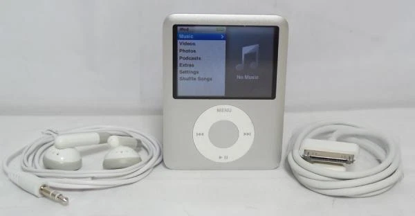 Apple iPod nano A1236 8 GB Silver - 3rd Generation - Silver (MA980LL/A) - Image 1 of 1