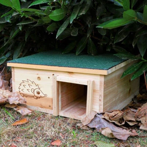 Raised Wooden Hedgehog House Animal Hibernation Shelter House with Green Roof - Picture 1 of 12