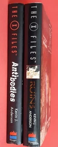 THE X-FILES ☆ 2 x Hardback Books ☆ Ruins & Antibodies ☆ 1996 + 1997 - Picture 1 of 8