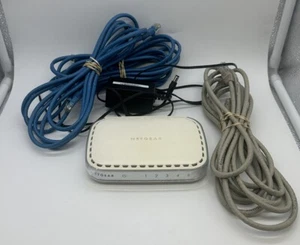 Netgear GS605 5 Port Gigabit Ethernet Switch. Mit Ethernet Kabel - Bild 1 von 3