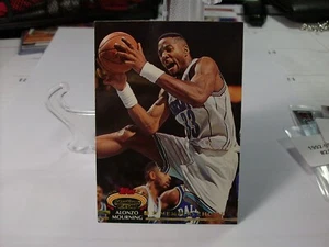 1992-93 Topps Stadium Club #209 - Alonzo Mourning MC - Charlotte Hornets 92-120 - Picture 1 of 2