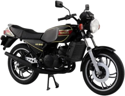 Bicicleta Aoshima Skynet 1/12 productos terminados Yamaha RZ250 nueva Yamaha negra Foto 1 de 4