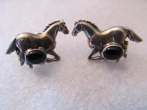 Pendientes Carol Felley Horse Onix Tachuela Plata Esterlina Diseñador Firmados - Imagen 1 de 7