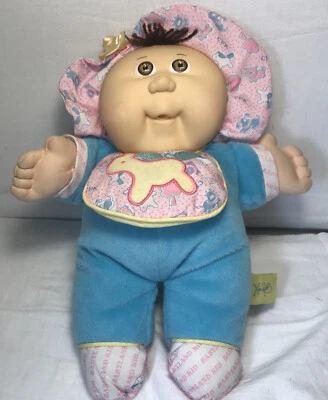 VINTAGE 1988 HASBRO BABYLAND CABBAGE PATCH DOLL SQUEAKS STUFFED TOY PLUSH - Image 1 of 4