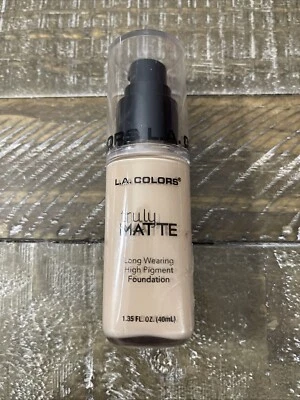 LA Colors Truly Matte Foundation CLM352 Natural - Image 1 of 3